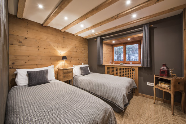 villa in Chamonix : Rent one of the oldest chalet of Chamonix located in the Village of 'les Bois' - Photo 15