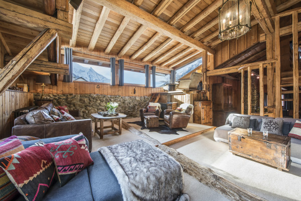 villa in Chamonix : Rent one of the oldest chalet of Chamonix located in the Village of 'les Bois' - Photo 6