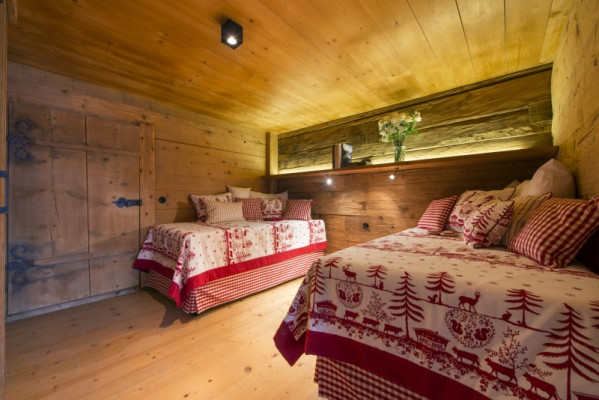 villa in Lech : Rent enchanting chalet with spa, sine cellar and cinema room in Lech, Austria - Photo 10