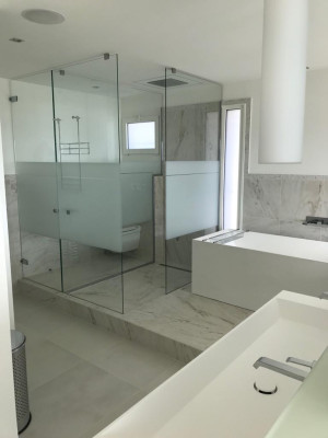 villa in Cap d'Antibes : Rent this brand new modern villa with a sea view on the Cap d'Antibes. - Photo 11