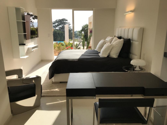 villa in Cap d'Antibes : Rent this brand new modern villa with a sea view on the Cap d'Antibes. - Photo 1