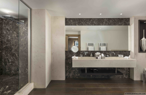 villa in Courchevel : Rent this wonderful 6 bedrooms chalet in Bellecôte area fully staffed. - Photo 13