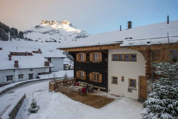 villa in Lech : Rent enchanting chalet with spa, sine cellar and cinema room in Lech, Austria - Photo 22
