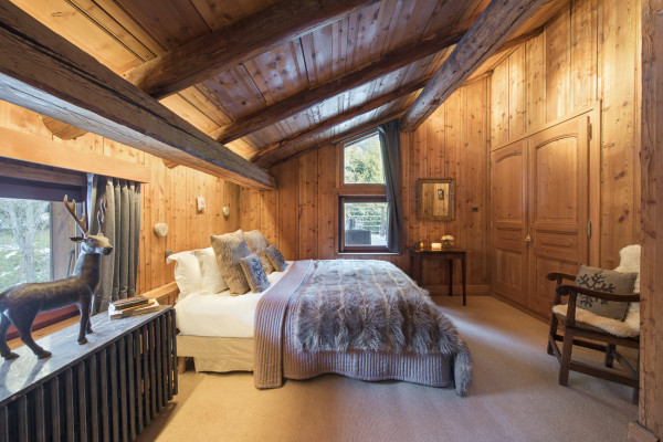 villa in Chamonix : Rent one of the oldest chalet of Chamonix located in the Village of 'les Bois' - Photo 16