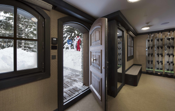 villa in Courchevel : Rent this luxurious 6 bedrooms chalet in Nogentil area, ski in/ ski out. - Photo 14