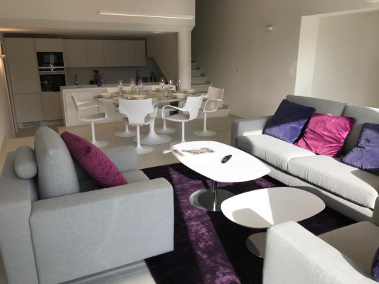 villa in Cap d'Antibes : Rent this brand new modern villa with a sea view on the Cap d'Antibes. - Photo 3