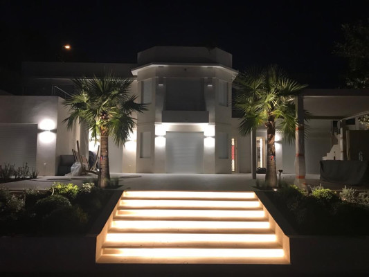 villa in Cap d'Antibes : Rent this brand new modern villa with a sea view on the Cap d'Antibes. - Photo 12