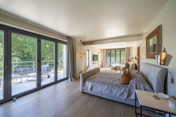 villa in Châteauneuf-Grasse : Rent beautiful newly renovated villa with a stunning tranquil location - Photo 25