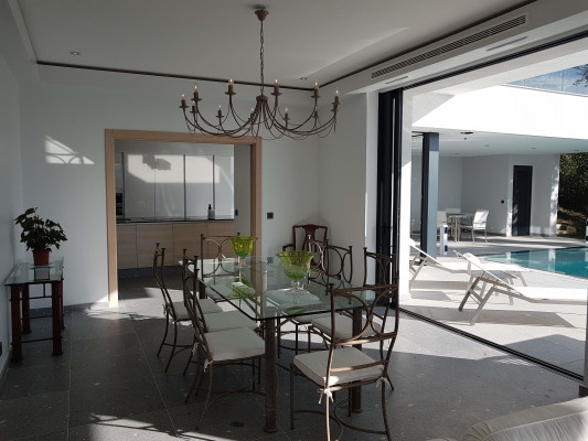 villa in Cannes : Rent this brand new villa in the heights of Cannes. - Photo 4