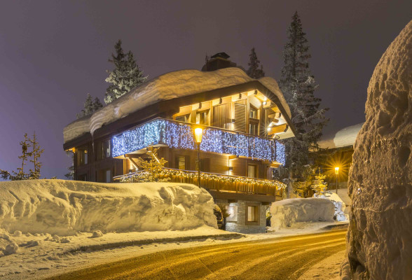 villa in Courchevel : Rent this luxurious 5 bedroom chalet, catered, with all the amenities . - Photo 16