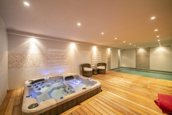 villa in Saint-Paul-de-Vence : Rent spacious modern 6 bedroom villa with view towards St Paul de Vence - Photo 50