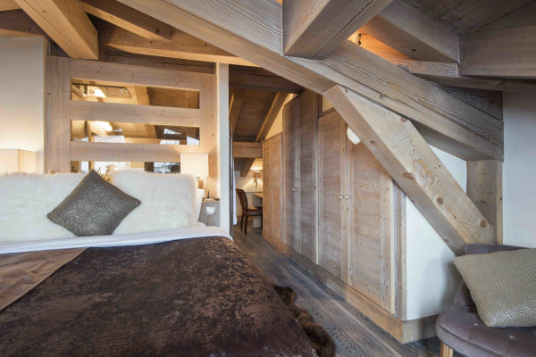 villa in Tignes : Rent this 5 bedroom chalet in Tignes Le lac with a great location. - Photo 15
