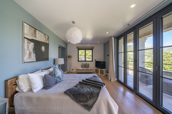 villa in Châteauneuf-Grasse : Rent beautiful newly renovated villa with a stunning tranquil location - Photo 34