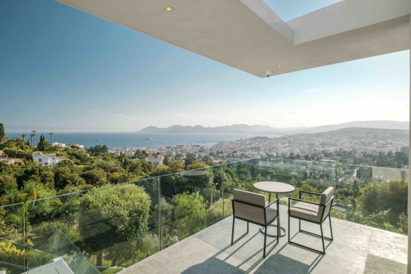 villa in Cannes : Rent this brand new modern villa in Cannes Californie - Photo 18