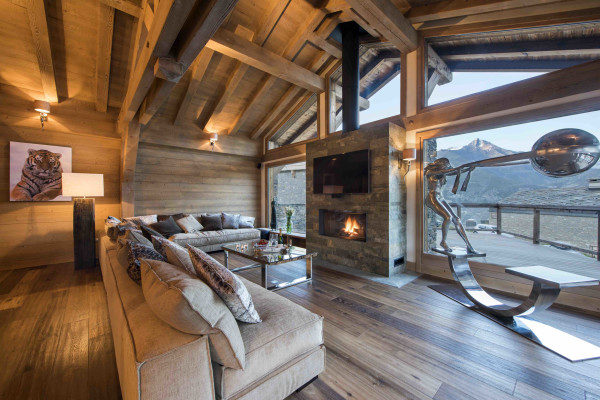 villa in Tignes : Rent this 5 bedroom chalet in Tignes Le lac with a great location. - Photo 8