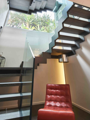 villa in Cap d'Antibes : Rent this modern villa with a lovely view on the roof top. - Photo 25