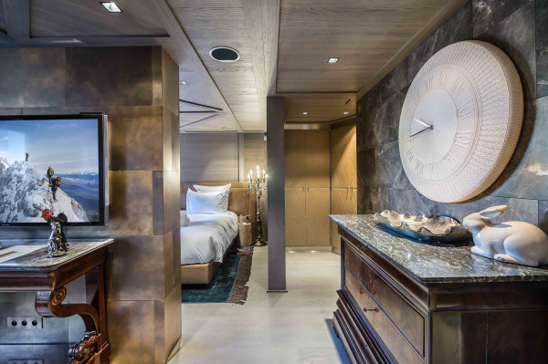villa in Courchevel : Rent this luxurious 5 bedroom chalet, catered, with all the amenities . - Photo 11