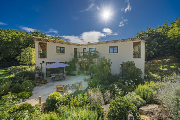 villa in Châteauneuf-Grasse : Rent beautiful newly renovated villa with a stunning tranquil location - Photo 47