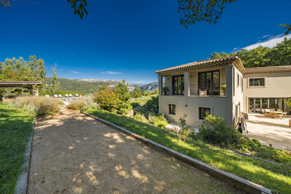 villa in Châteauneuf-Grasse : Rent beautiful newly renovated villa with a stunning tranquil location - Photo 58
