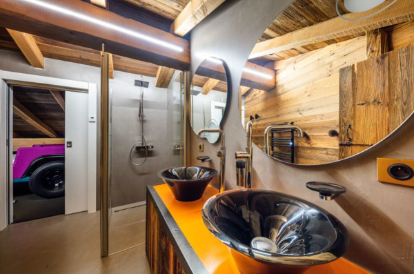 villa in Tignes : Rent this incredible 5 bedroom chalet in Tignes Brevières. - Photo 12