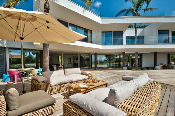 villa in Cap d'Antibes : Rent this contemporary villa with a wonderful sea view on the Cap d'Antibes walking distance to the 'Hotel du Cap'. - Photo 0