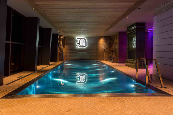 villa in Val Thorens : Rent this luxurious 7 bedroom chalet located in the heart of Val Thorens. - Photo 0