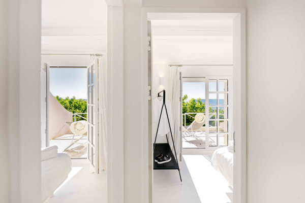 villa in Ramatuelle : Rent this waterfront villa in a private gated domain. - Photo 9