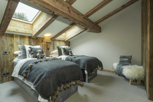 villa in Megève : Rent this luxurious 5 bedrooms chalet on the edge of Rochebrune, over-looking the stunning Mont Charvin. - Photo 9