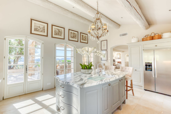 villa in Grimaud : Rent wonderful villa in a prestigious domaine in Grimaud - Photo 4