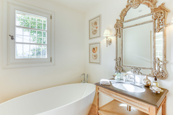 villa in Grimaud : Rent wonderful villa in a prestigious domaine in Grimaud - Photo 14