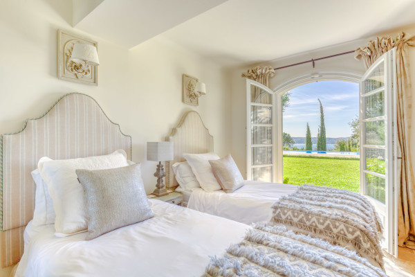 villa in Grimaud : Rent wonderful villa in a prestigious domaine in Grimaud - Photo 12