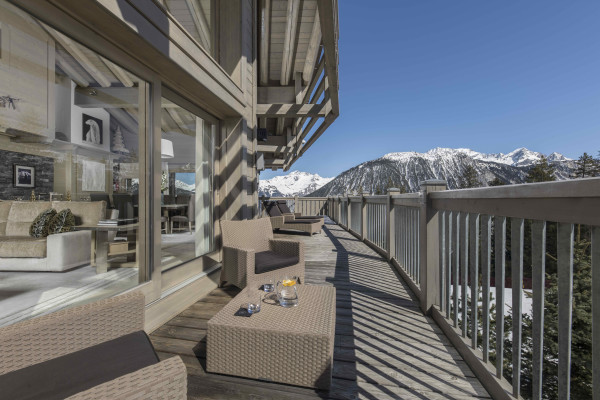 villa in Saint-Bon-Tarentaise : Rent this unique ski-in/ski-out  chalet location, with a panoramic view overlooking the valley. - Photo 12