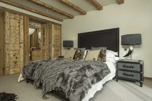 villa in Megève : Rent this luxurious 5 bedrooms chalet on the edge of Rochebrune, over-looking the stunning Mont Charvin. - Photo 13