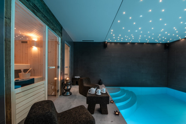 villa in Courchevel : Rent this brand new chalet in Courchevel 1850 close to the slopes, with a lovely spa. - Photo 26