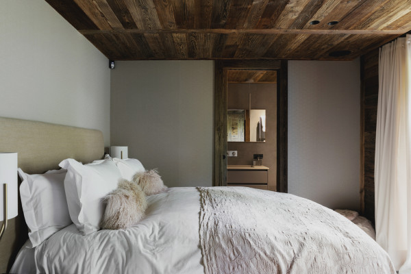 villa in Megève : Rent this fully staffed chalet over looking the stunning Mont d'Arbois in the heart of Megeve. - Photo 16
