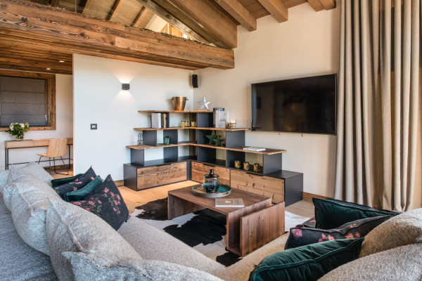 villa in Courchevel : Rent this brand new chalet in Courchevel 1850 close to the slopes, with a lovely spa. - Photo 4