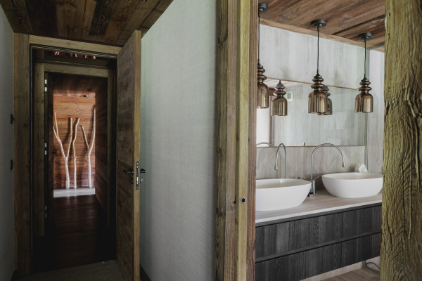 villa in Megève : Rent this fully staffed chalet over looking the stunning Mont d'Arbois in the heart of Megeve. - Photo 9