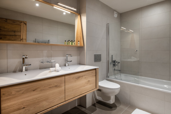 villa in Courchevel : Rent this brand new chalet in Courchevel 1850 close to the slopes, with a lovely spa. - Photo 10