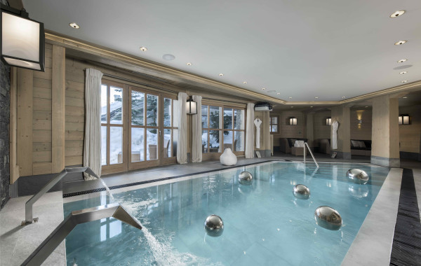 villa in Saint-Bon-Tarentaise : Rent this luxury and spacious chalet on the slopes in Courchevel 1850 - Photo 0