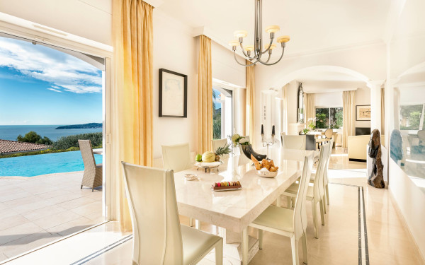 villa in Cap-d'Ail : Rent magnificent villa with a wonderful sea view close to Monaco - Photo 10