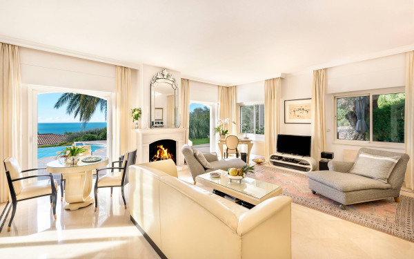 villa in Cap-d'Ail : Rent magnificent villa with a wonderful sea view close to Monaco - Photo 8