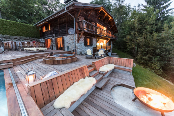 villa in Les Gets : Rent the most iconic Chalet in the Alps, located in the Chic Alpine resort of Les Gets. - Photo 7