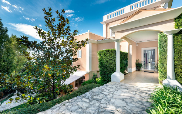 villa in Cap-d'Ail : Rent magnificent villa with a wonderful sea view close to Monaco - Photo 6