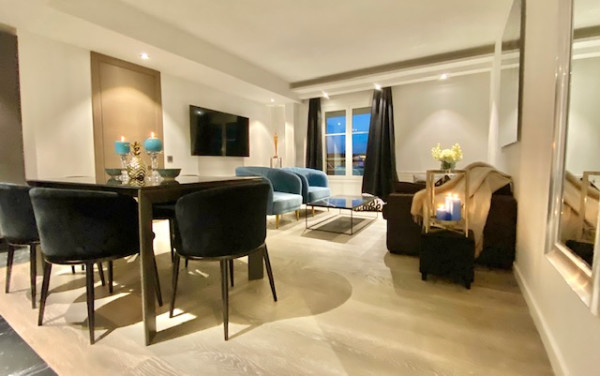 apartment in Cannes : Rent fantastic 3-bedroom apartment in Cannes within seconds from the Croisette and 3 minutes to the Palais des Festivals - Photo 0
