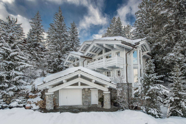 villa in Courchevel : Rent this 6 bedrooms chalet located in Cospillot - Photo 18