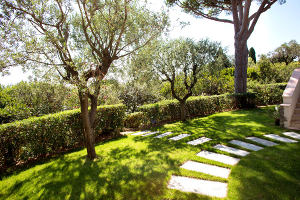 villa in St Tropez : Rent this wonderful luxurious provencal villa in a domain close to St Tropez for 10 guests. - Photo 21