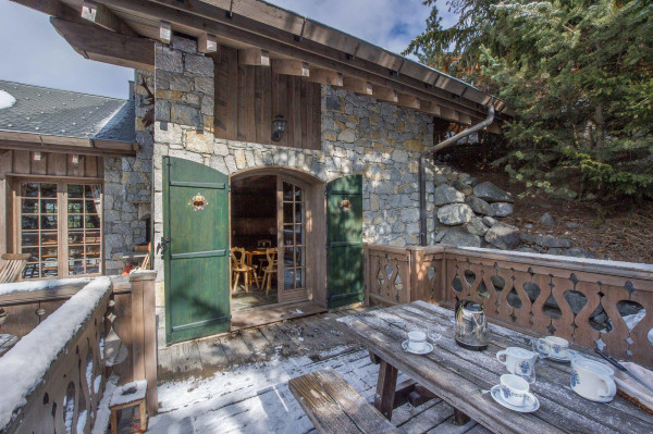 villa in Meribel : Rent this traditional and warm Savoyard chalet up to 14 guests in Musillon. - Photo 1
