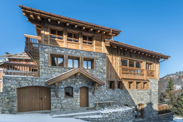 villa in Meribel : Rent this prestigious and comfortable chalet for 10 guests in Méribel Le Raffort. - Photo 0