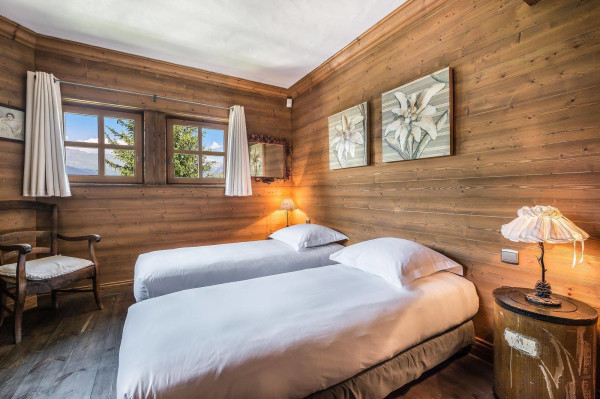 villa in Courchevel : Rent this chalet located in the private hamlet of Les Brigues, only 20 meters from the slopes. - Photo 17