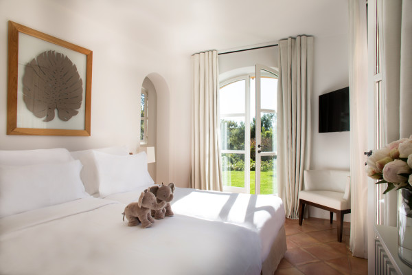 villa in St Tropez : Rent this gorgeous villa in a private and secured domain close to the Pampelonne Beaches and St Tropez lifestyle. - Photo 10